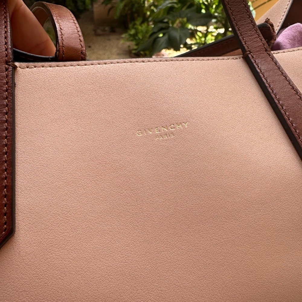 Givenchy Gv Shopper - Med Bag - image 7